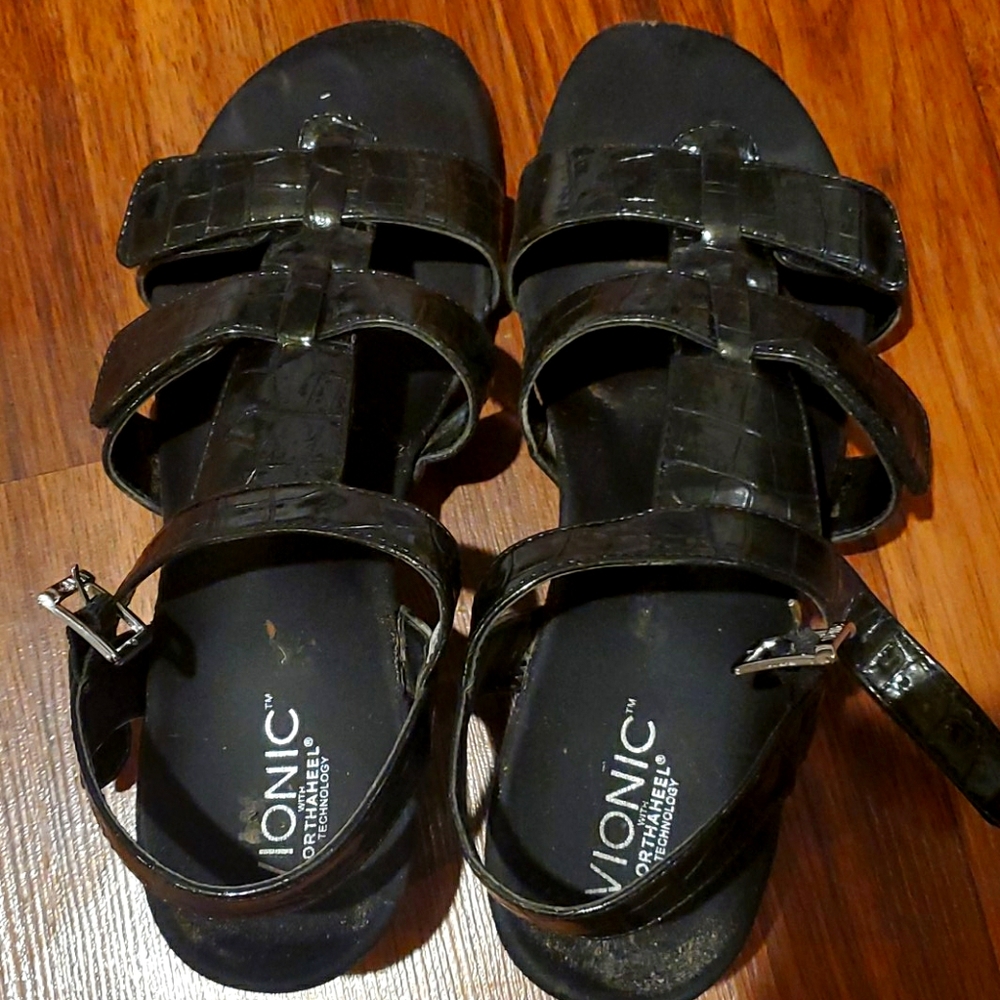 Vionic sandals